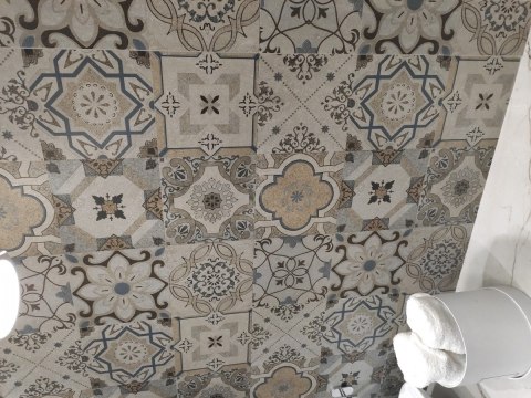 SAVANNAH Silver Patchwork Mat 60x60 G.1 SAVANNAH Silver Patchwork Mat 60x60 G.1